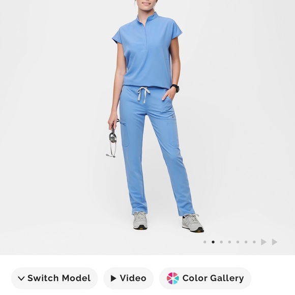 FIGS Rafaela Oversized Scrub Top - Picture 6 of 11